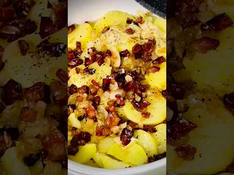 Kartoffelsalat mit Speck | deftiger Klassiker | Die Frau am Grill