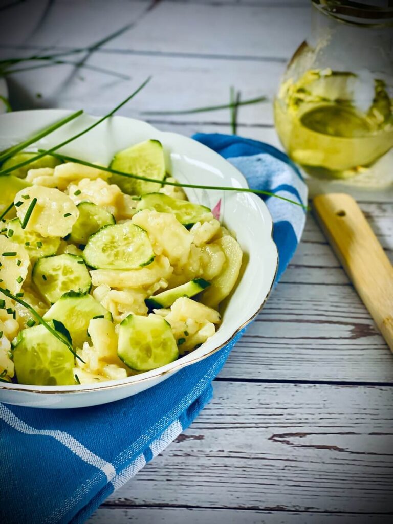 Kartoffelsalat mit Gurke