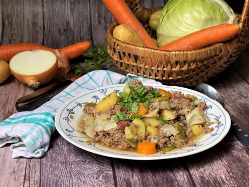bauerntopf mit hackfleisch - die frau am grill