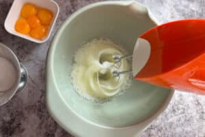 biskuittrolle schritt 3