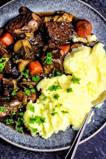 Boeuf Bourguignon | So einfach geht&amp;#39;s | diefrauamgrill.de