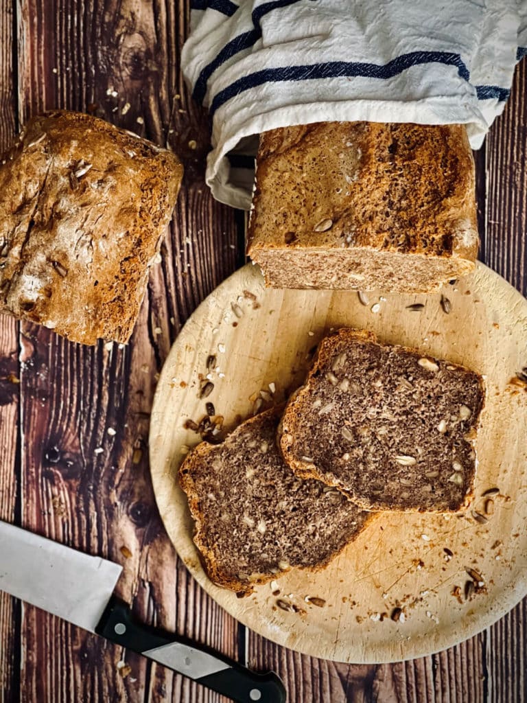 Dinkelbrot selber backen | diefrauamgrill.de