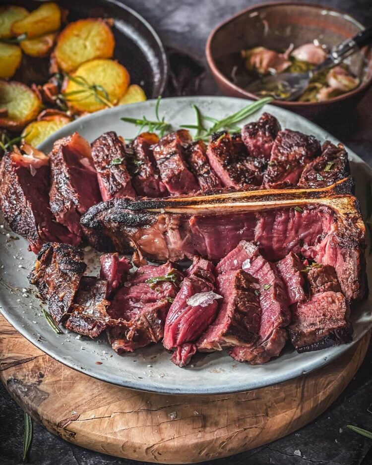 Bistecca alla fiorentina | Italiens berühmtestes Steak