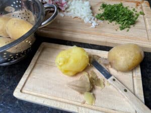 fleischsalat mit kartoffelsalat schritt 5