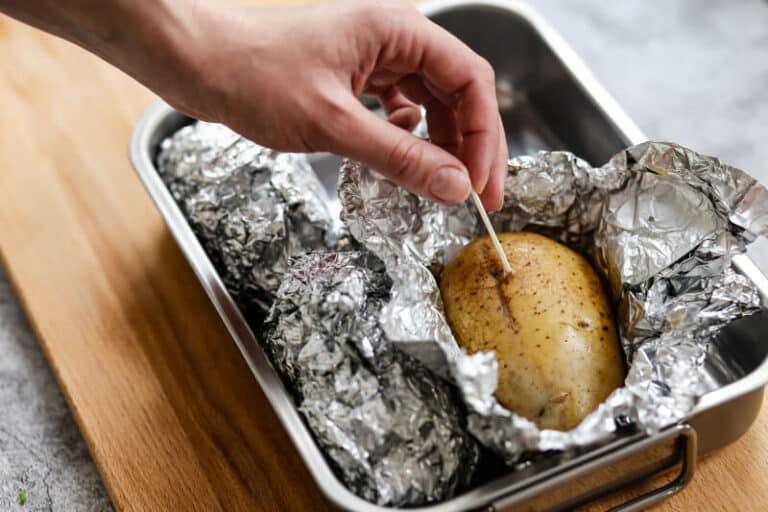 Folienkartoffeln mit Kräuterquark