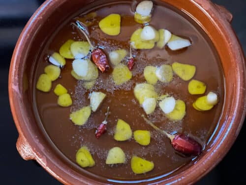 Spanische Gambas Pil Pil | Garnelen in Knoblauchöl