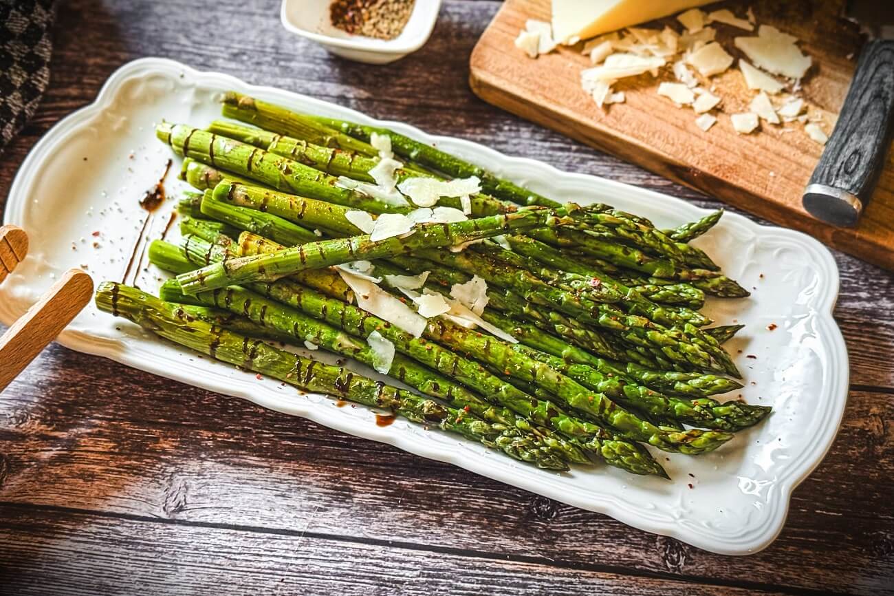 Grünen Spargel grillen | ausführliche Anleitung