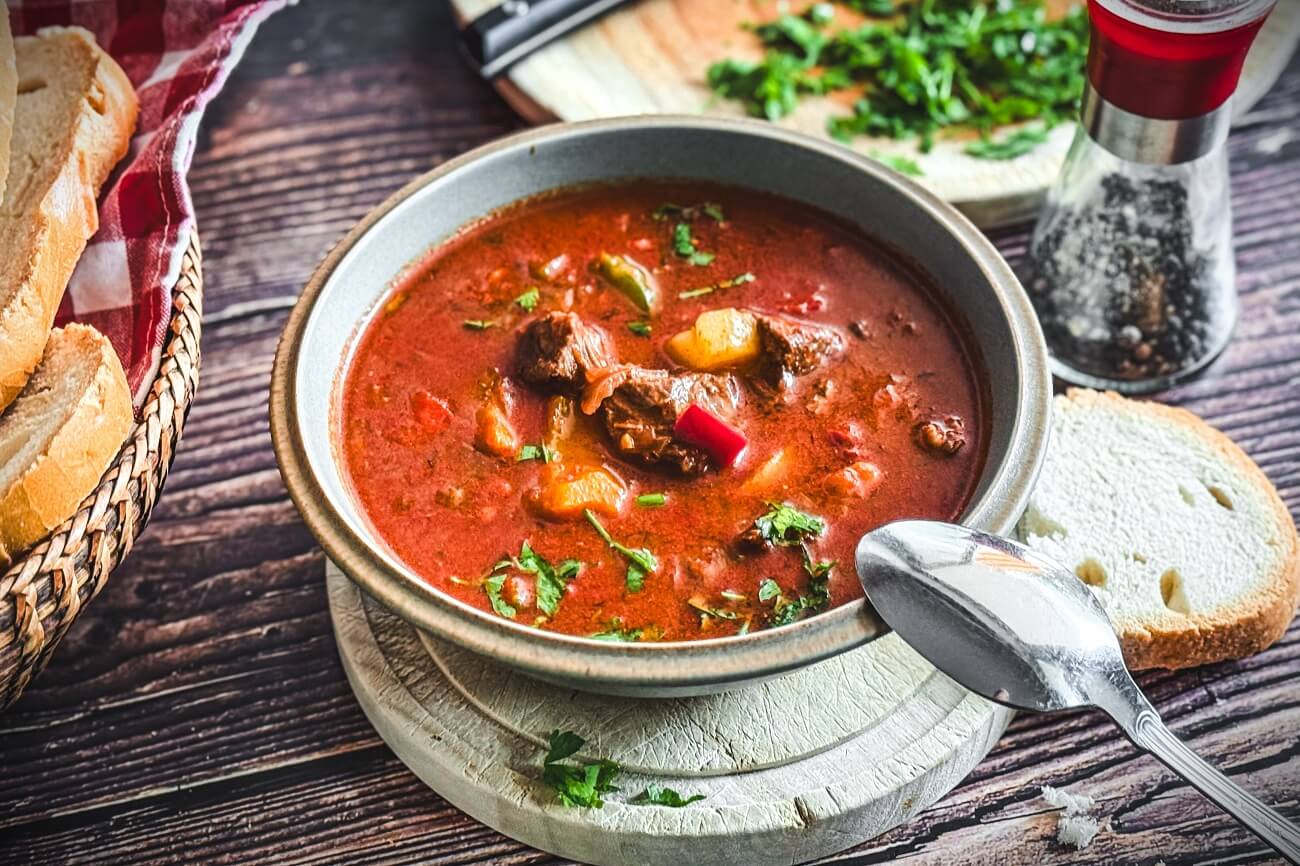 Ungarische Gulaschsuppe von Oma