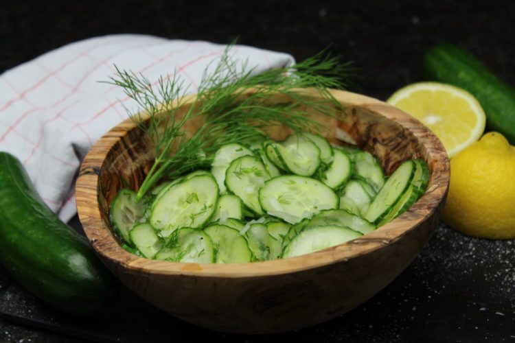 gurkensalat mit dill rezept - die frau am grill