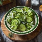 gurkensalat mit essig und oel