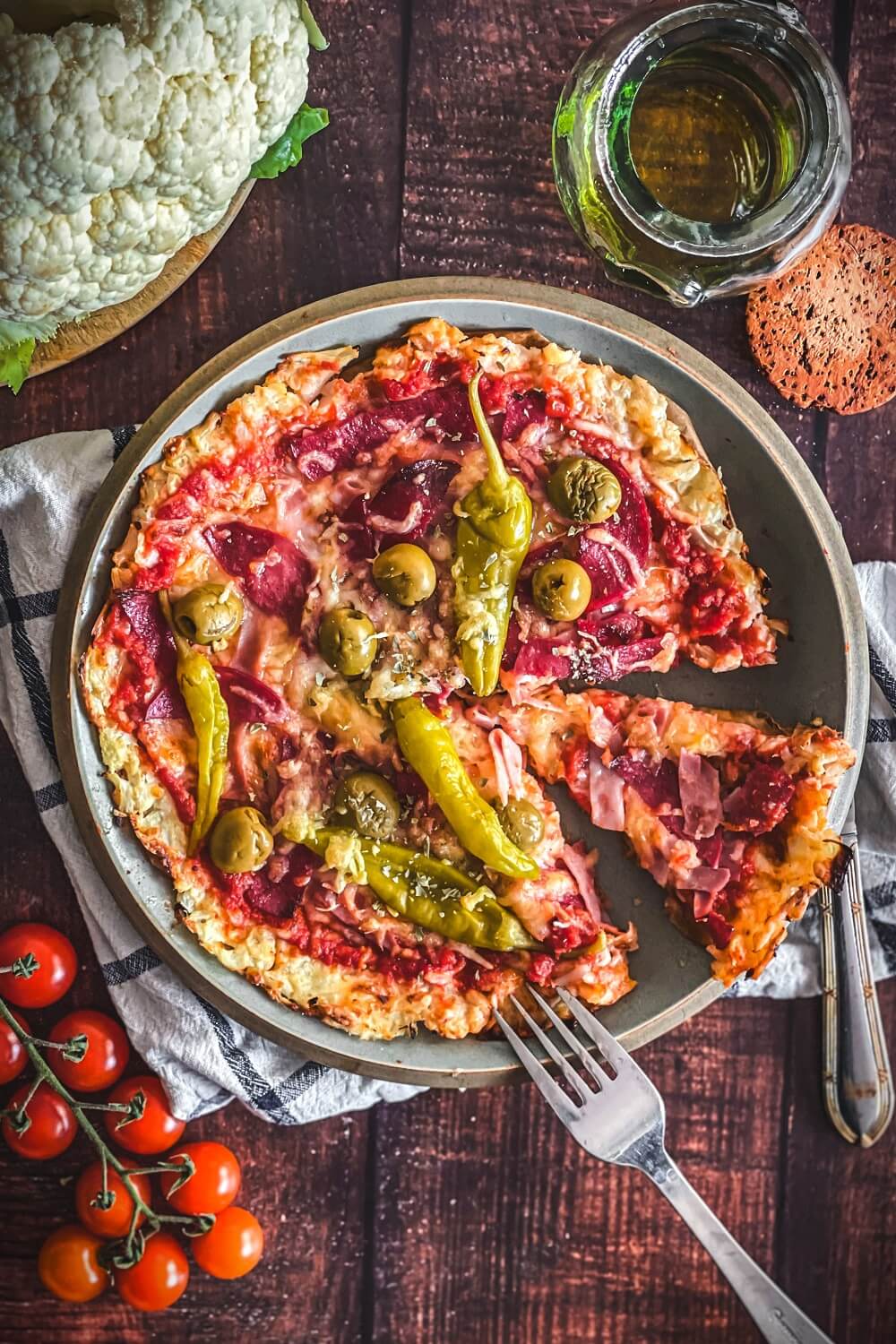 knusprige blumenkohl pizza