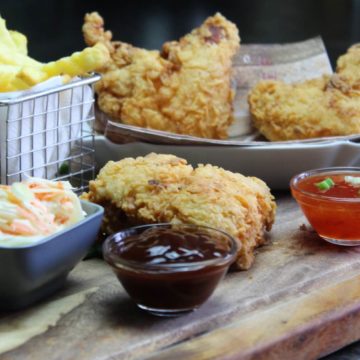 knusprige chicken wings rezept - die frau am grill