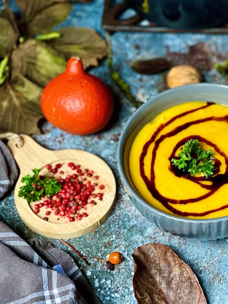 Klassische Kürbissuppe | Einfach, flott und lecker | diefrauamgrill