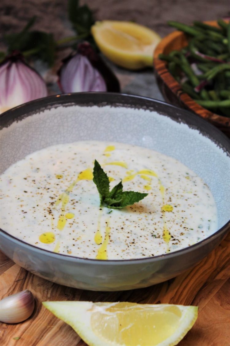 Joghurt-Minz-Dip Rezept zum selber machen