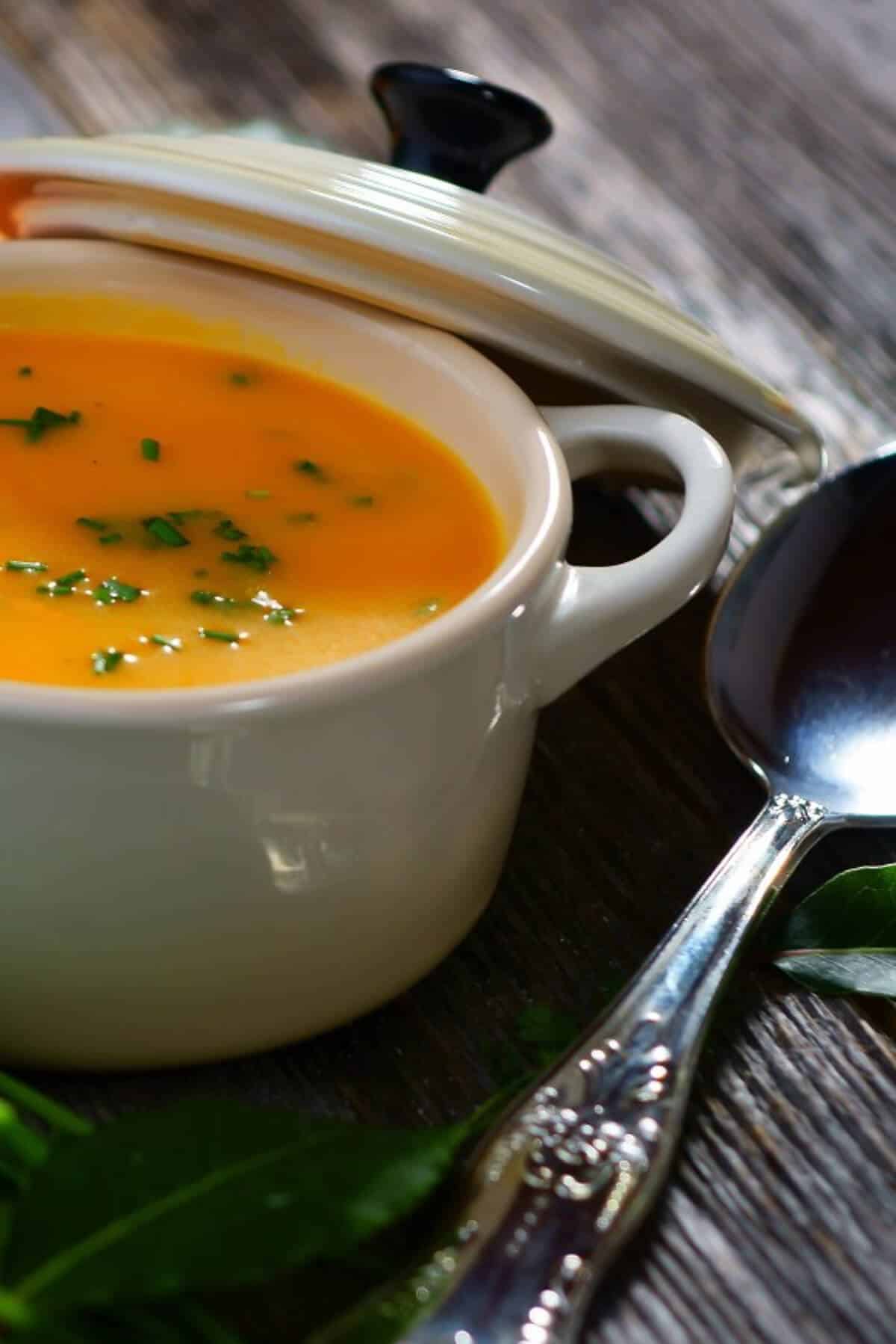 omas karottensuppe