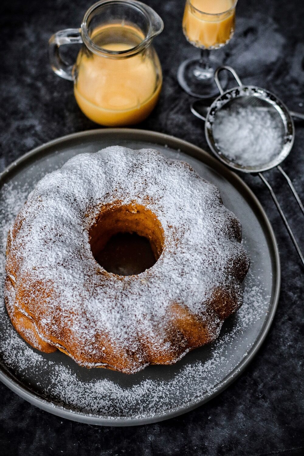 omas klassischer eierlikoerkuchen