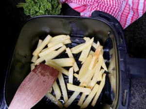 pommes heißluftfritteuse schritt 5