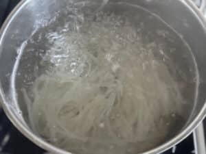 reisnudelsalat rezept schritt 1