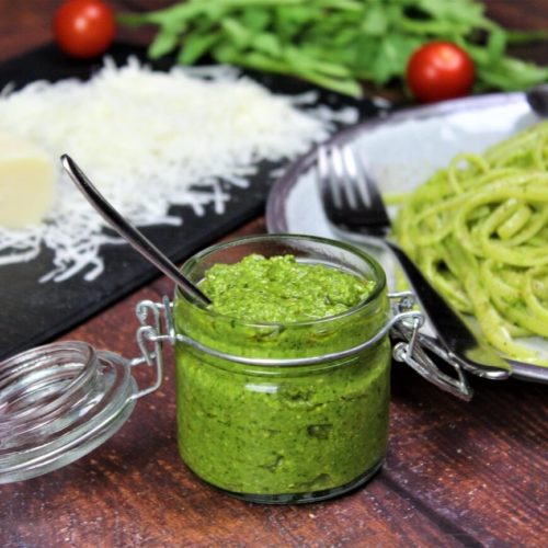 rucola pesto rezept - die frau am grill