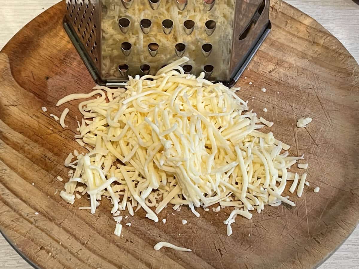 Klassischer Schichtsalat
