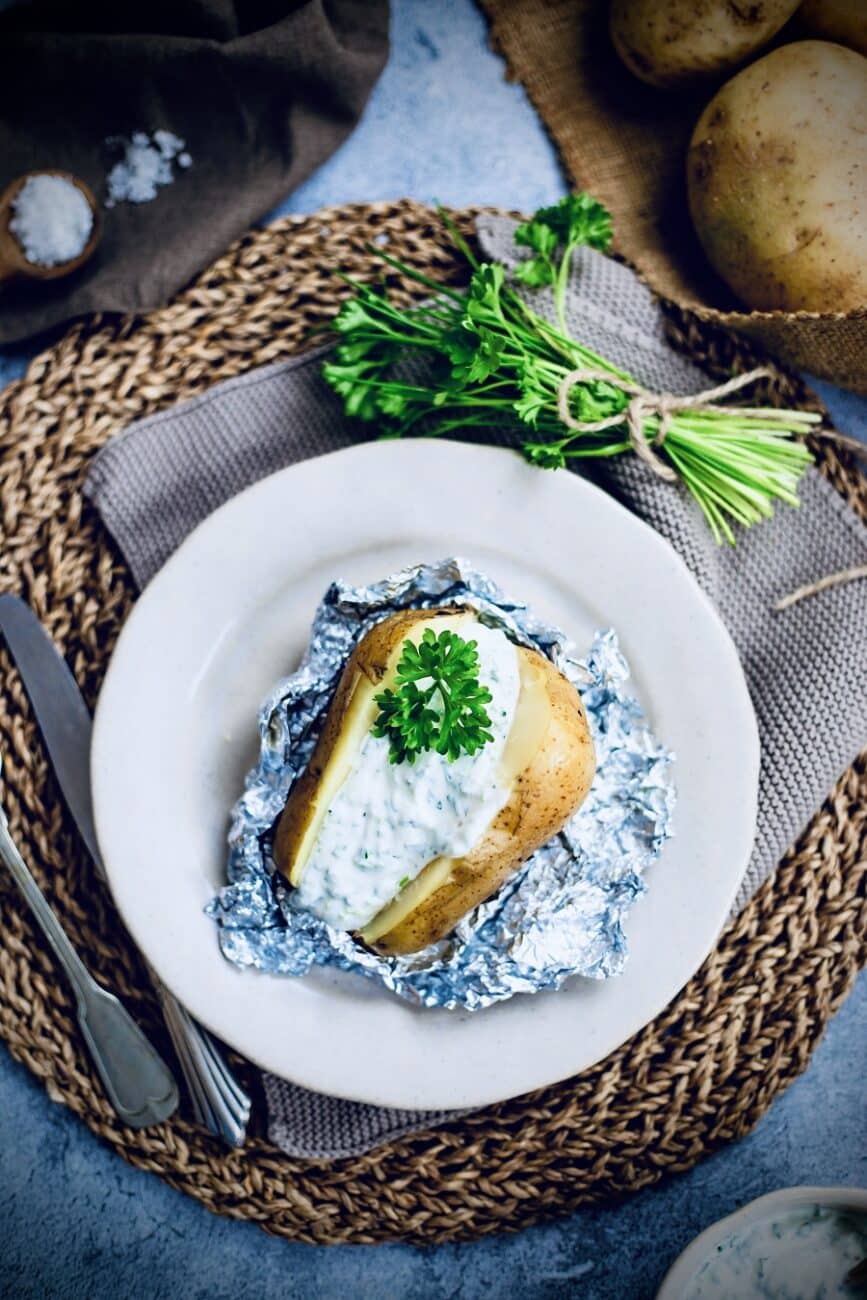 Folienkartoffeln mit Kräuterquark