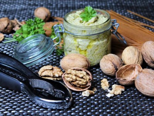 walnuss pesto rezept - die frau am grill