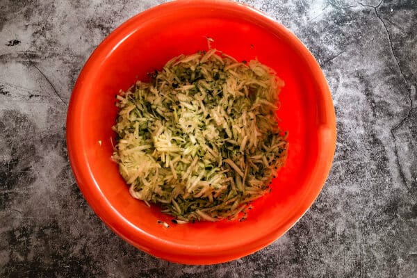 Zucchini Brownies | saftig und NICHT vegan